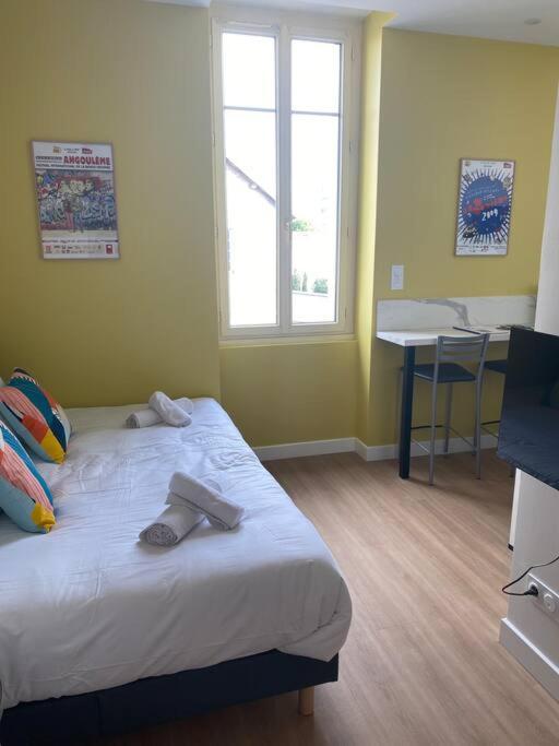 Superbe Studio Centre Ville * Clim * Wifi * Haut De Gamme * Ангулем Экстерьер фото